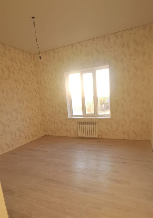 Үй сатылады жаңа биыл соғылған