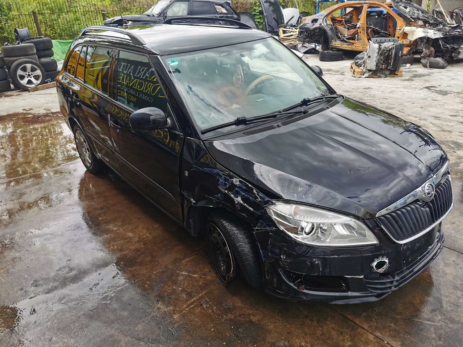Dezmembrez SKODA FABIA 2 FL 1.6 CAYC/bara fabia/capota/far/injectoare