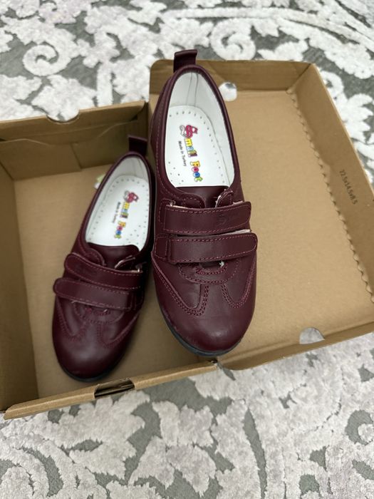 Продам детские туфли лоферы