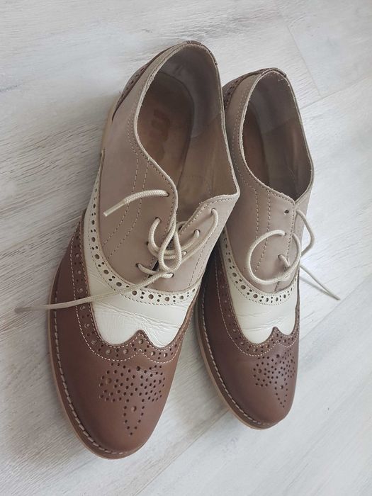 Pantofi eleganti fara toc maro marime 39