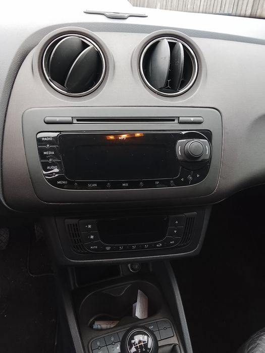 seat ibiza 1.2 tdi 2012