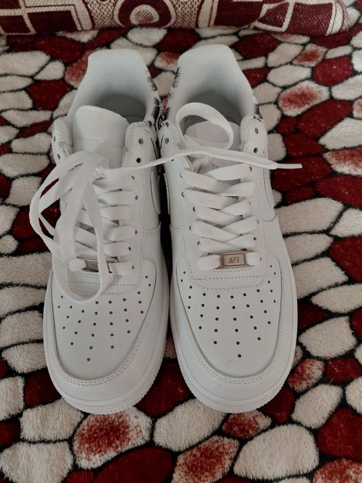 Кроссовки новые не ношеные