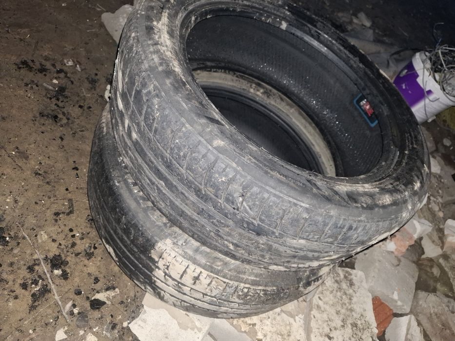 Шины 245/50/R20 .