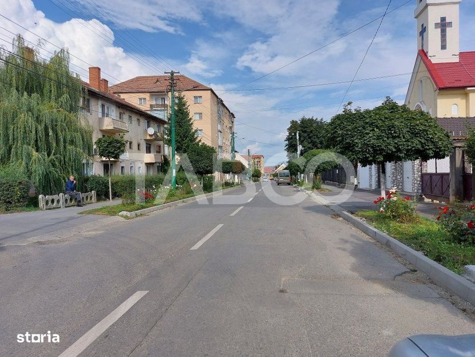 Apartament de vanzare 41 mp 2 camere etaj 2 balcon Cisnadie