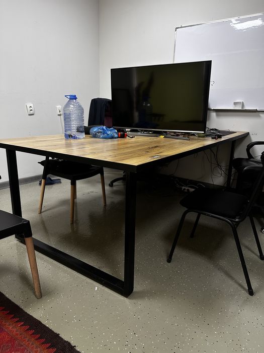 Продаю офисные мебели