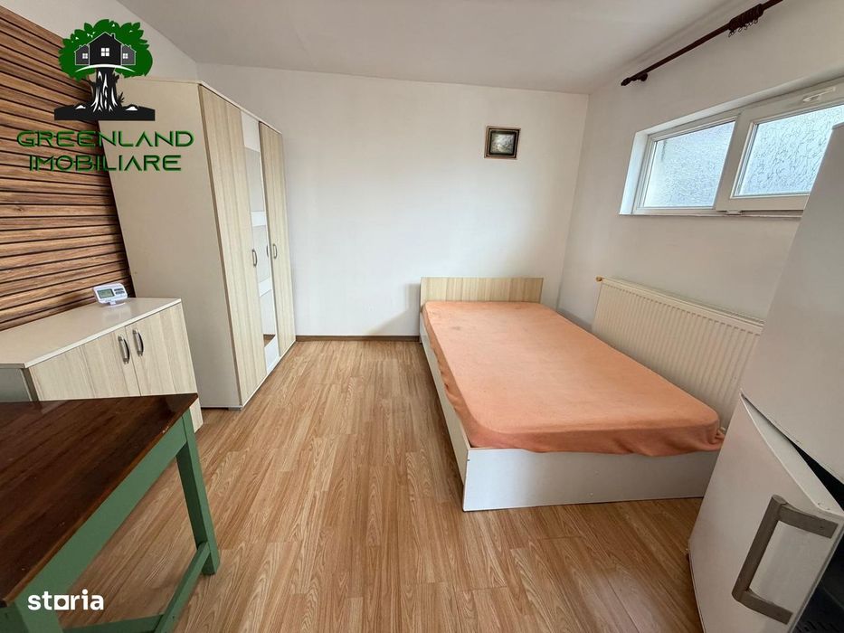 Casa in oras, 4 camere, 202 mp, anexa, garaj, Podu de Fier