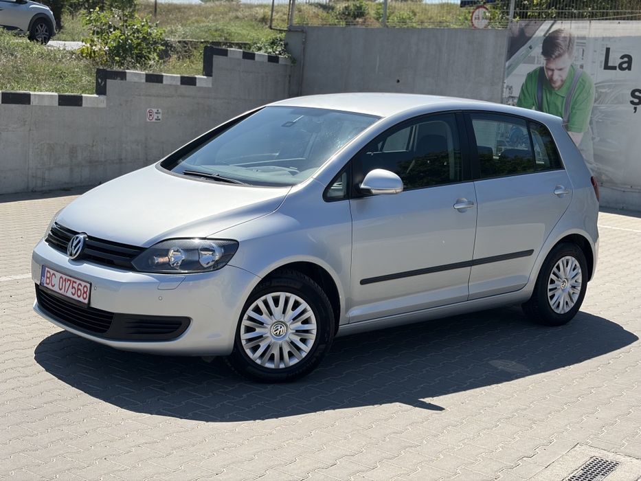 VOLKSWAGEN Golf Plus 2011 — imagine 1