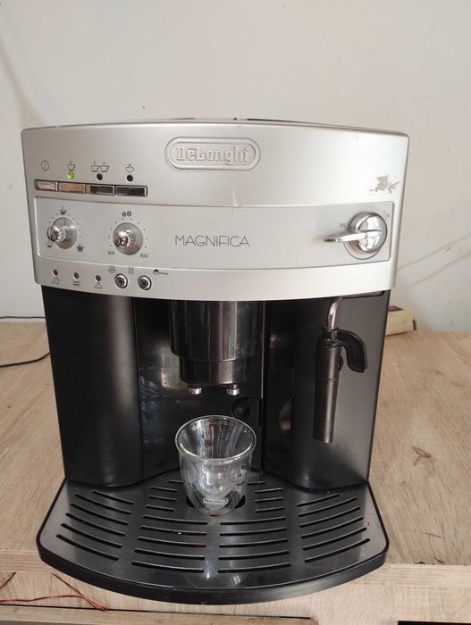 DELONGHI Magnifica ESAM 3300