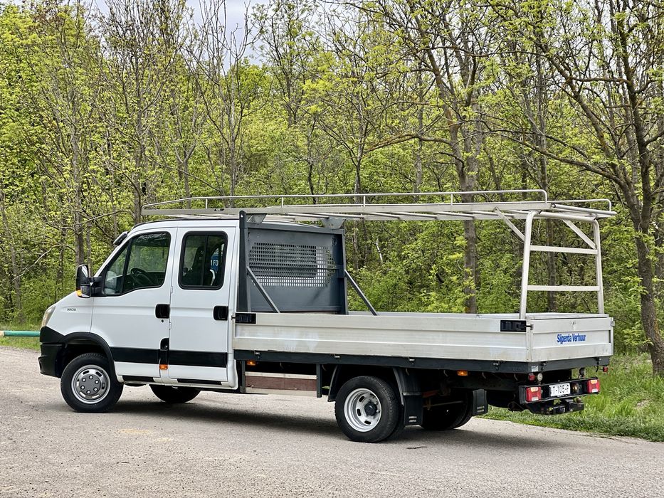 Iveco Daily 35C15 detarat 3.5 cat B 2012 7 locuri,3500kg carlig,motor 3.0,sprinter