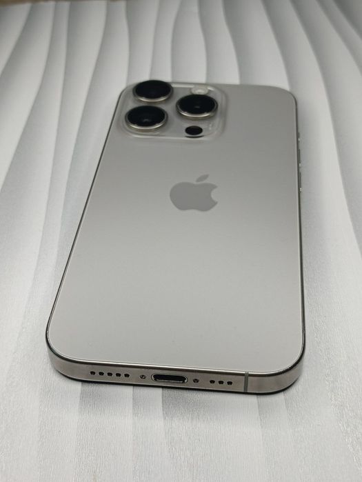 iPhone 15 Pro Duall
