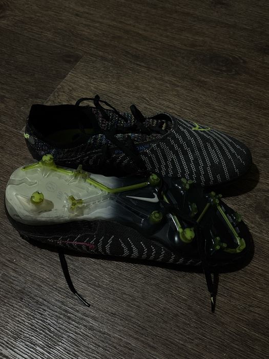 Бутсы Nike phantom