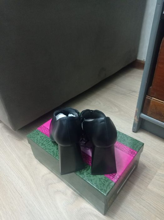 Туфли женские, 37-38