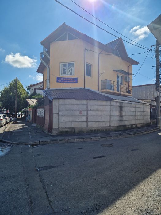 Vand imobil 1200e/mp.  D+P+1+m Bucuresti sector 2 str.Baicului