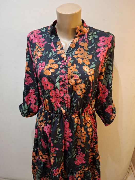 Красива рокля Shein в свежи цветове