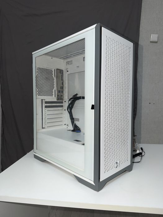 Корпус Xigmatek Phantom Arctic EN49806