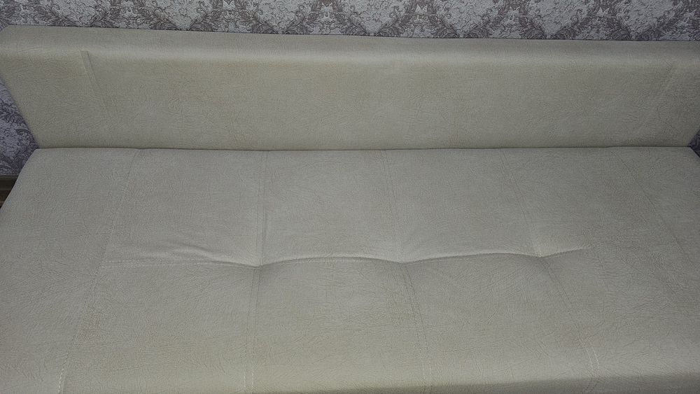 Диван софа , цвет бежевый