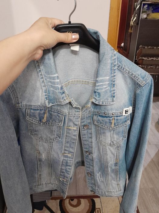 Продам джинсовку размер ХS