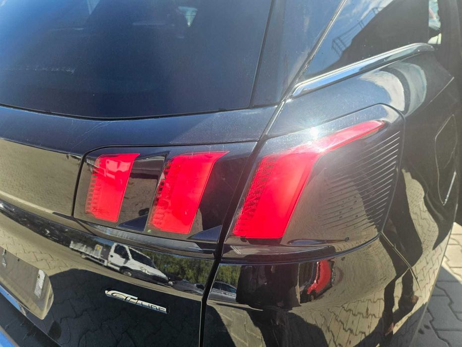 Stop stanga/dreapta pe caroserie Peugeot 3008 2017