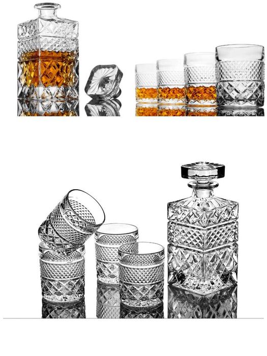 Set Cadou Whisky cu Sticla, 4 Pahare si Cuburi de Granit