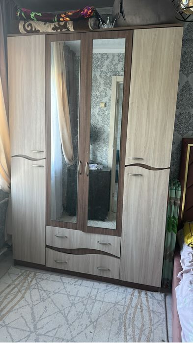 Продам шифоньер в хорошем состоянии