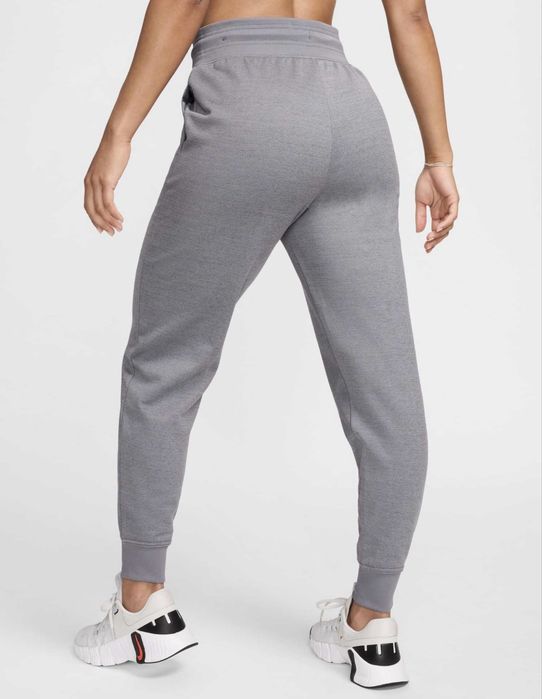 Дамски анцунг Nike