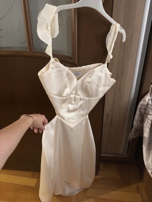Rochie scurta de satin