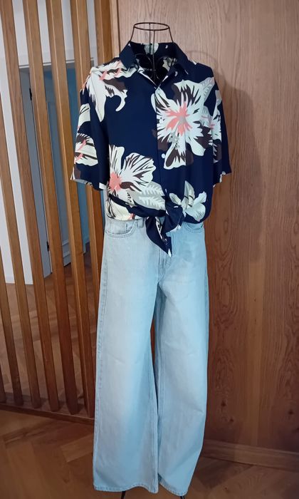 Cămașă  unisex, inflorata, din vascoza!