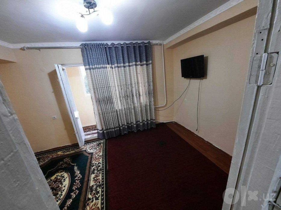 1 xonali kvartirada xona ijaraga beriladi.