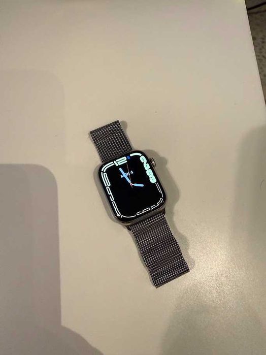 Vând iPhone 12 Pro Max + Apple Watch Series 7