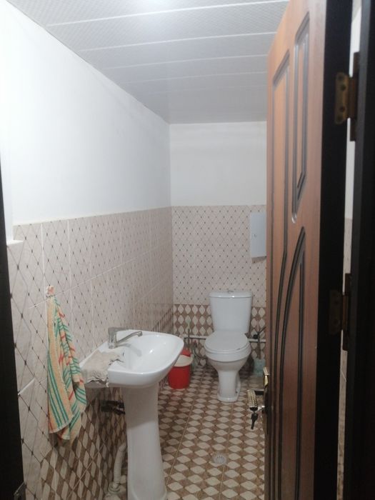 Хамма шароити бор квартира ижарага берилади 2 хонали 2 этаж янги дом