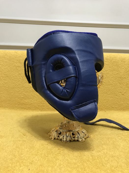 Защитный шлем Top Ten для единоборств