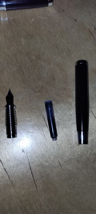 Оригинален комплект писалки GIANFRANCO FERRÉ – чисто нов