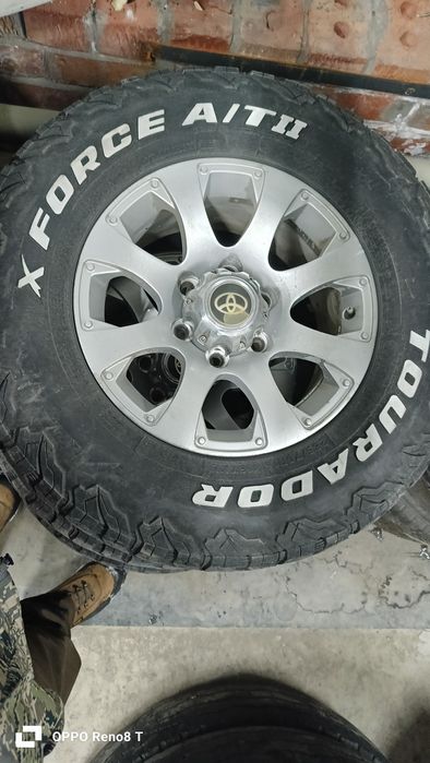 Комплект летних  шин и дисков.