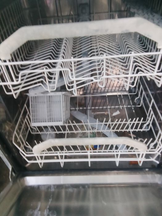 Продам посудомоечную машину