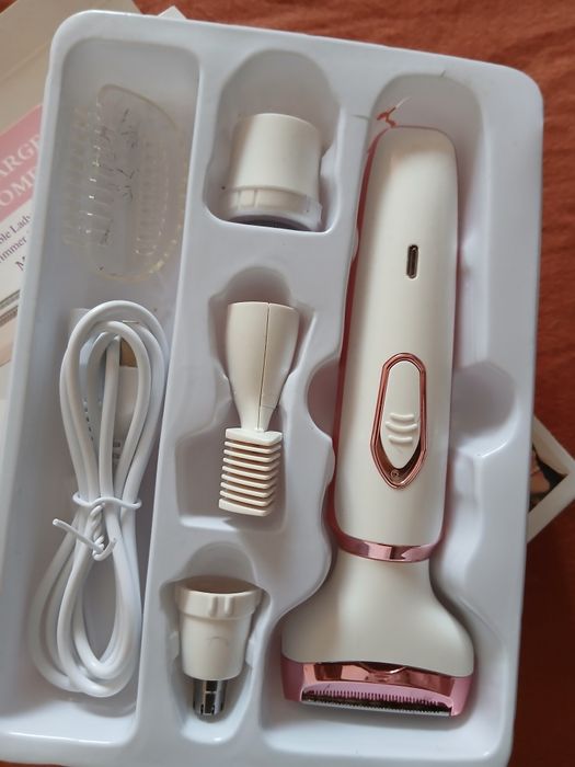 Aparat de ras pentru femei
