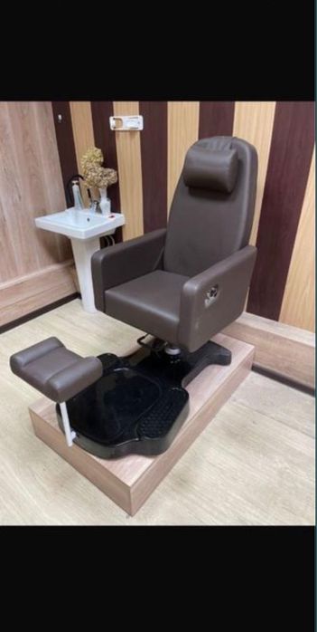 Продам педикюрное кресло