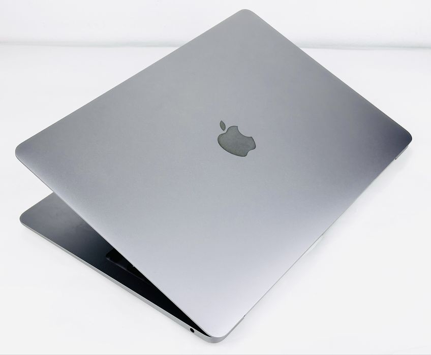 КАТО НОВ! Apple MacBook Air 13 inch M1 8RAM 256GB Гаранция!