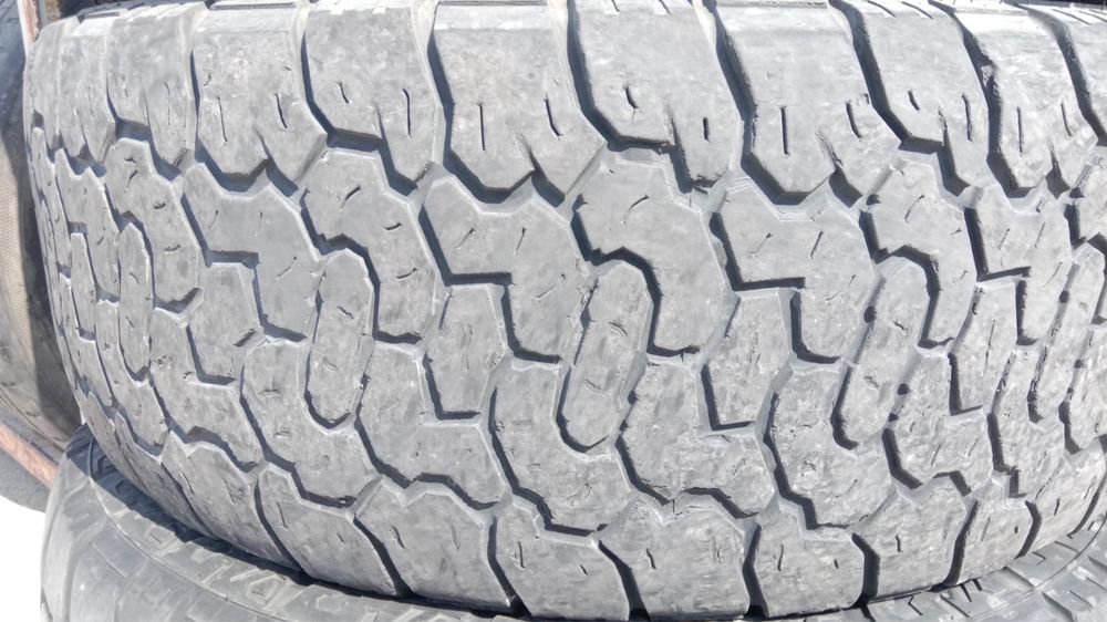 Шины 265/65R18 (4шт)