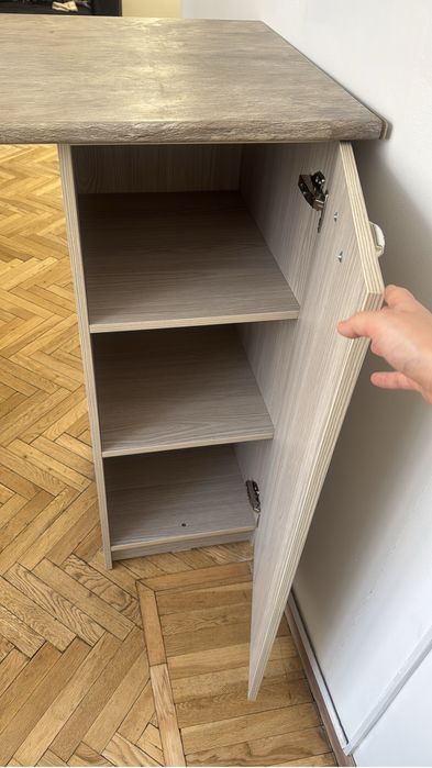 Продам Барные стулья и стол