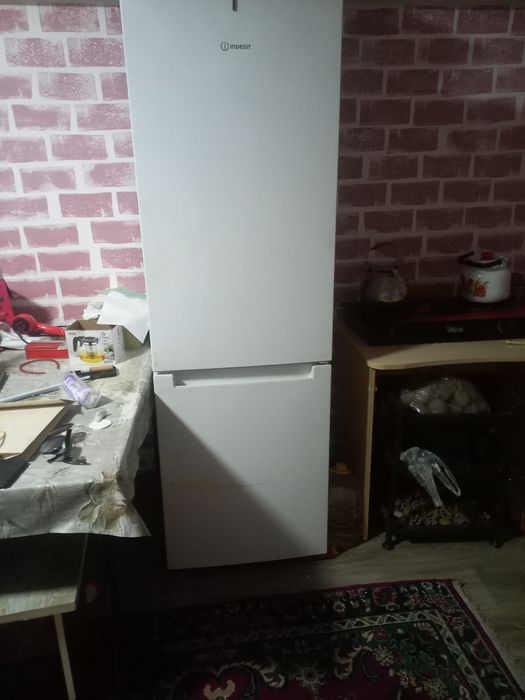 Продам холодилник