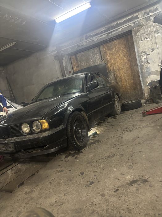 Продам бмв е 34