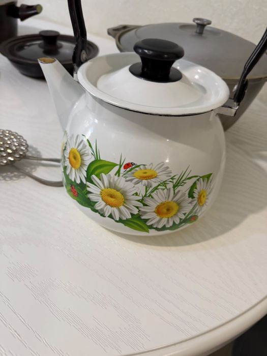 Продам чайник.