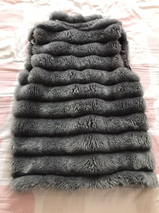 Елек с изкуствен косъм