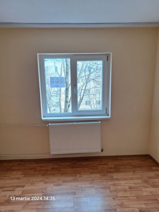 Vând apartament 3 camere Turnu Magurele