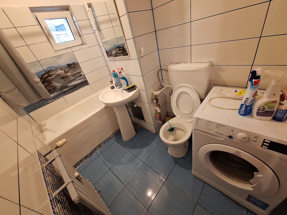 Garsoniera de închiriat Crangasi Podul Grant decomandata