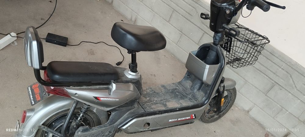 skuter bonvi sotiladi