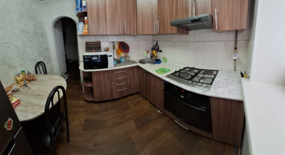Продам 4-х комнатную квартиру