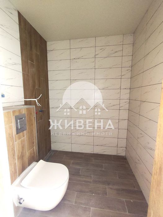Продава двустаен апартамент в кв. Виница, площ 73 кв.м