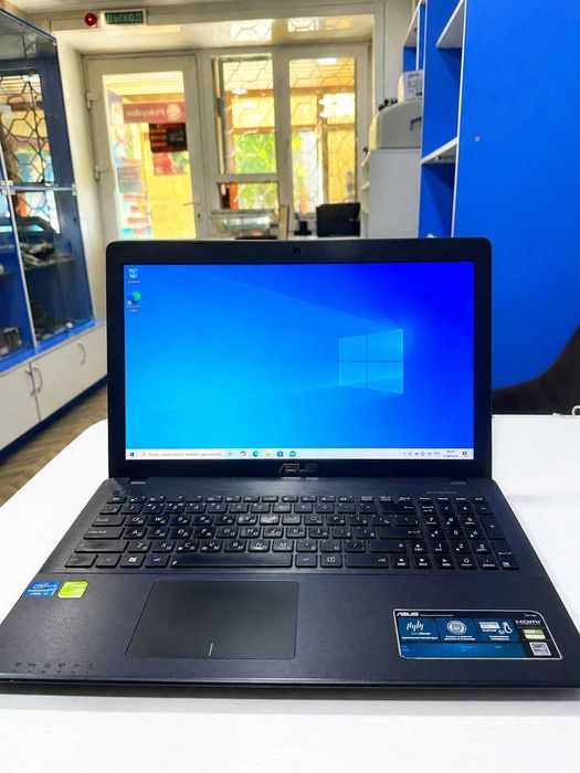 Ноутбук ASUS X550C