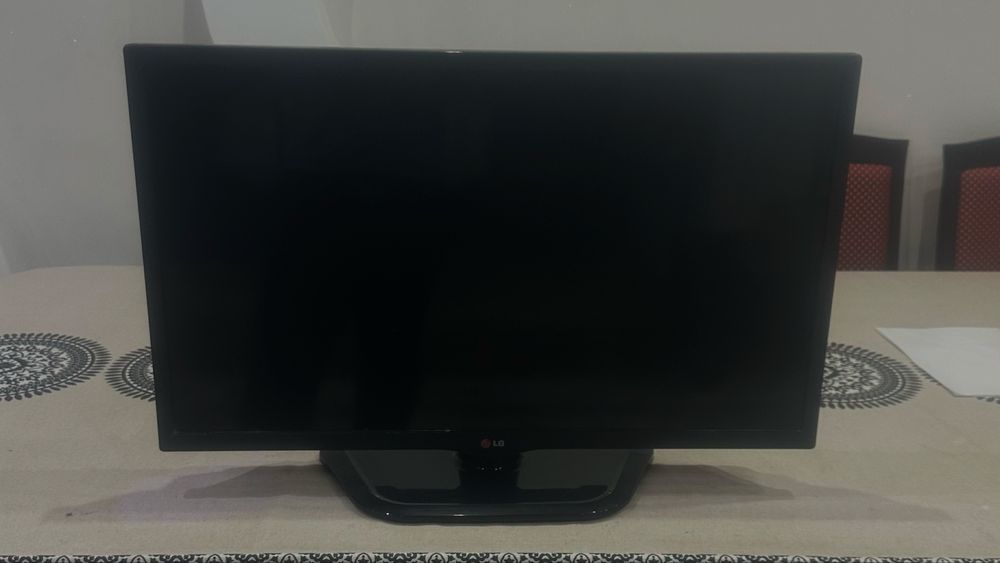 Телевизор LG.